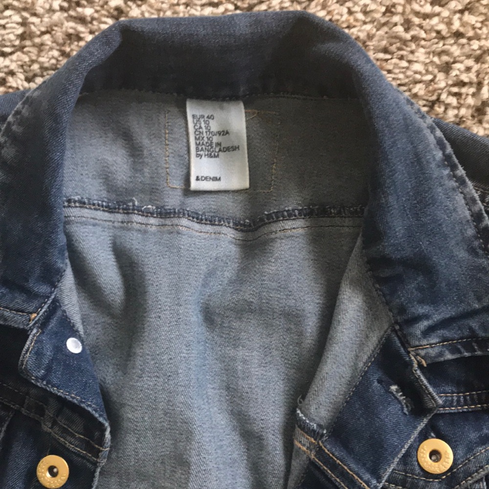 Lot of 3 woman’s clothing - Picture 3 of 5